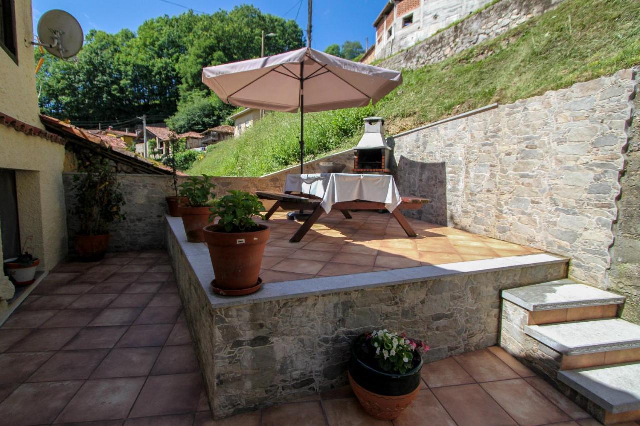 Apartamentos 'Los Balcones De Nieda 2' Onís エクステリア 写真
