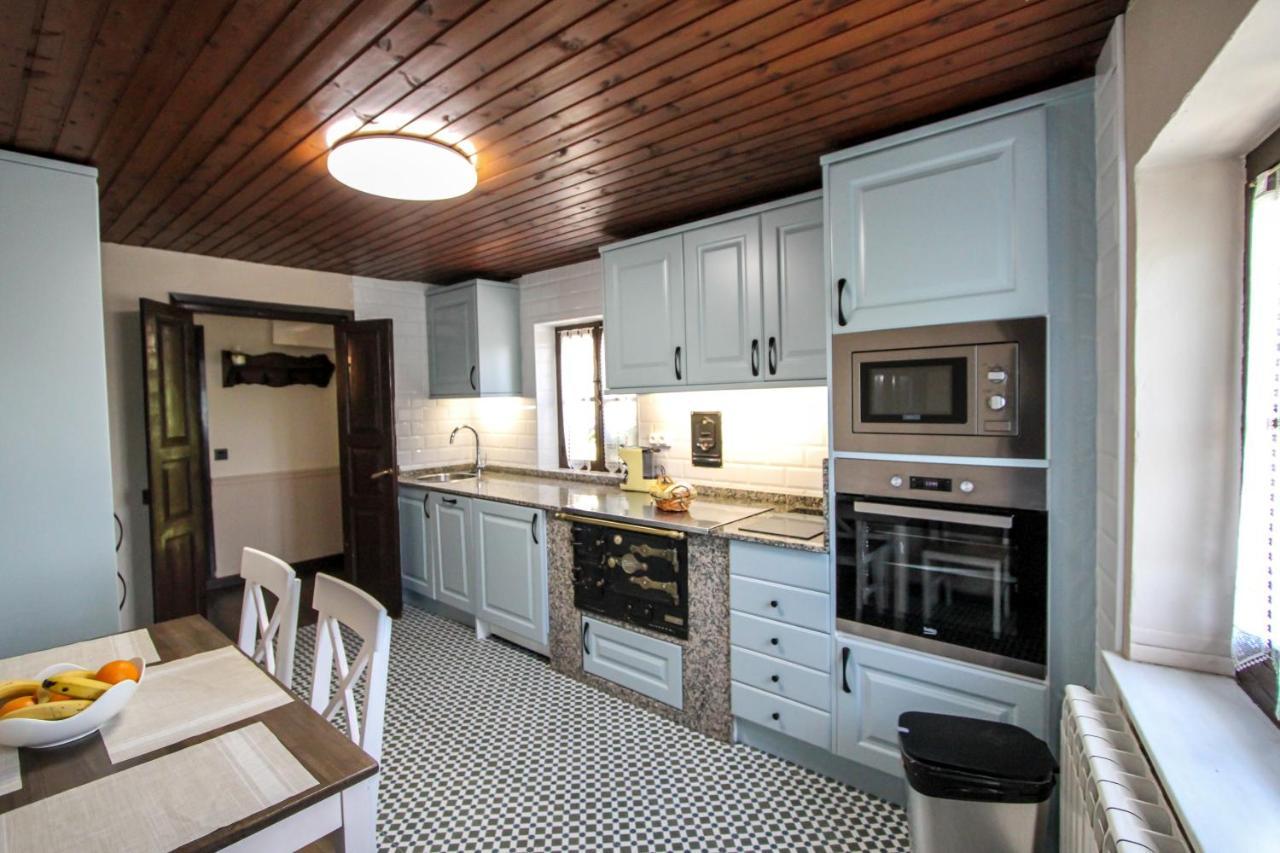 Apartamentos 'Los Balcones De Nieda 2' Onís エクステリア 写真