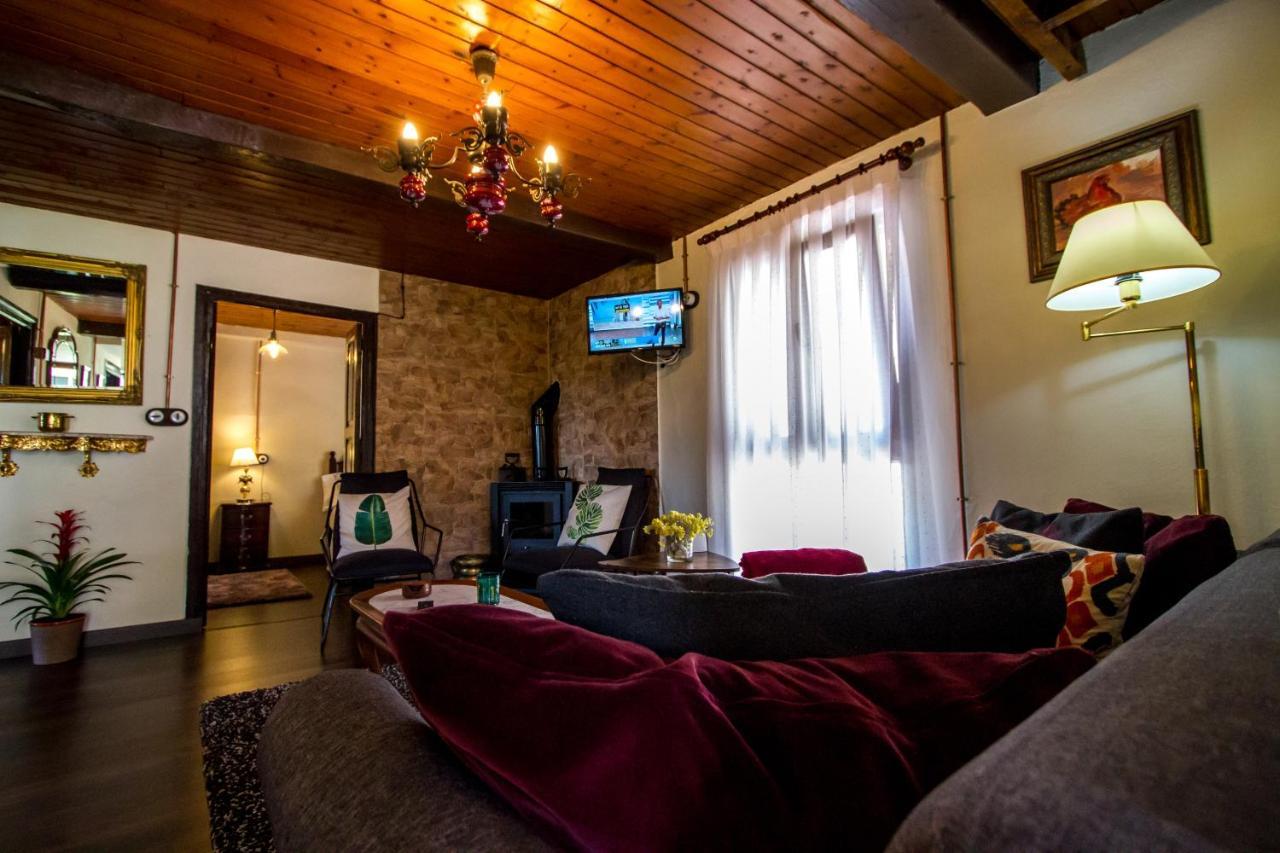 Apartamentos 'Los Balcones De Nieda 2' Onís エクステリア 写真
